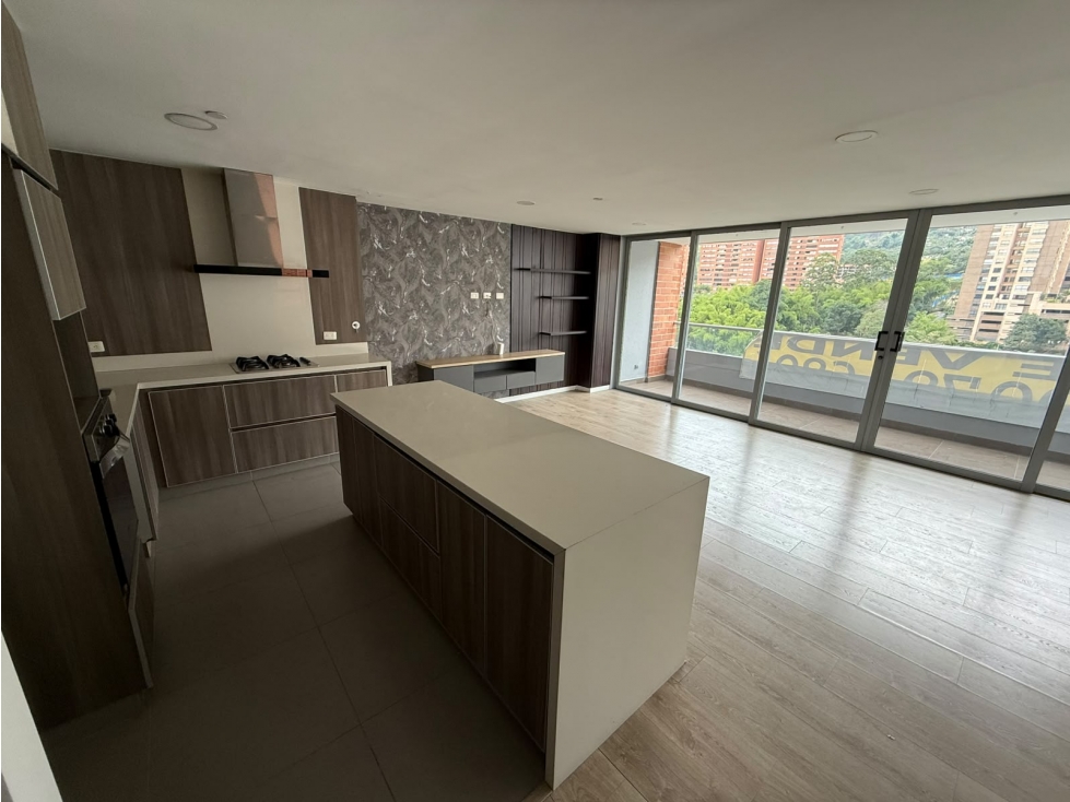 Penthouse en venta o arriendo en Envigado loma de las brujas