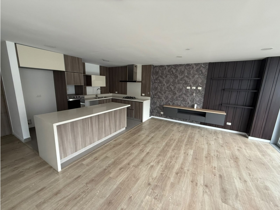 Penthouse en venta o arriendo en Envigado loma de las brujas — foto 3