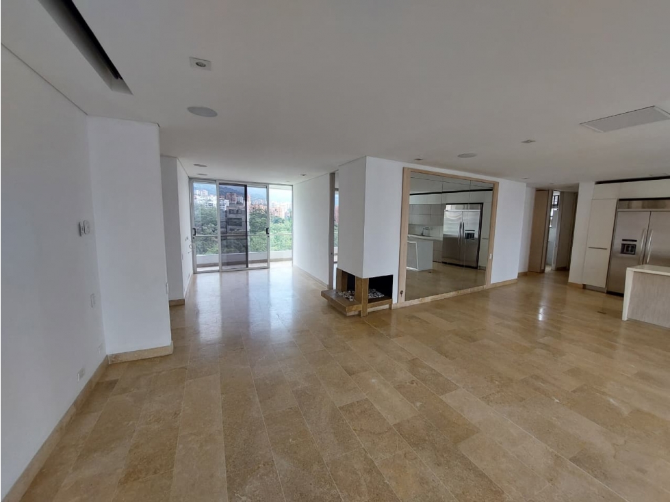 APARTAMENTO PARA ALQUILER EN EL POBLADO — foto 4