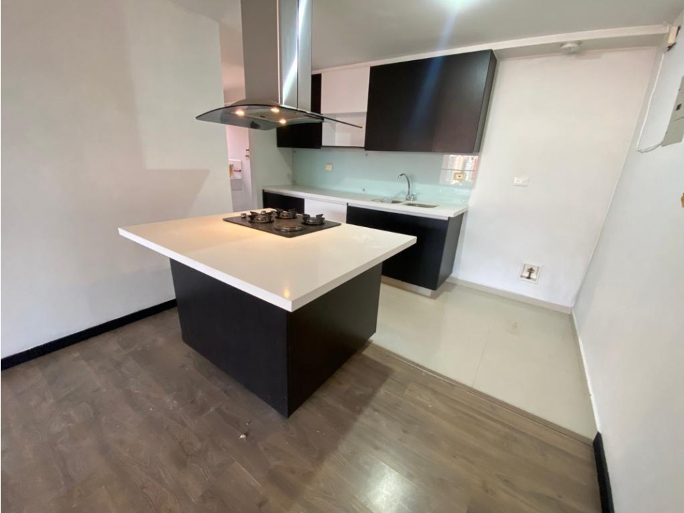 Apartamento en venta sector envigado loma de las brujas — foto 5