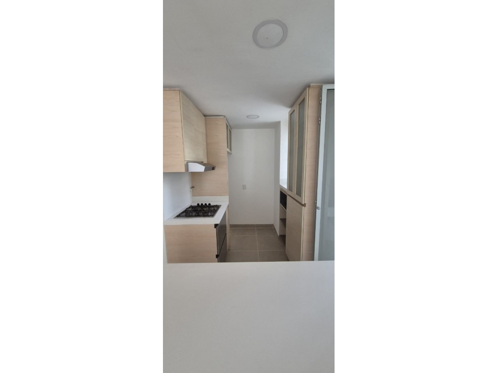 MODERNO APARTAMENTO EN ARRIENDO EN EL POBLADO — foto 2