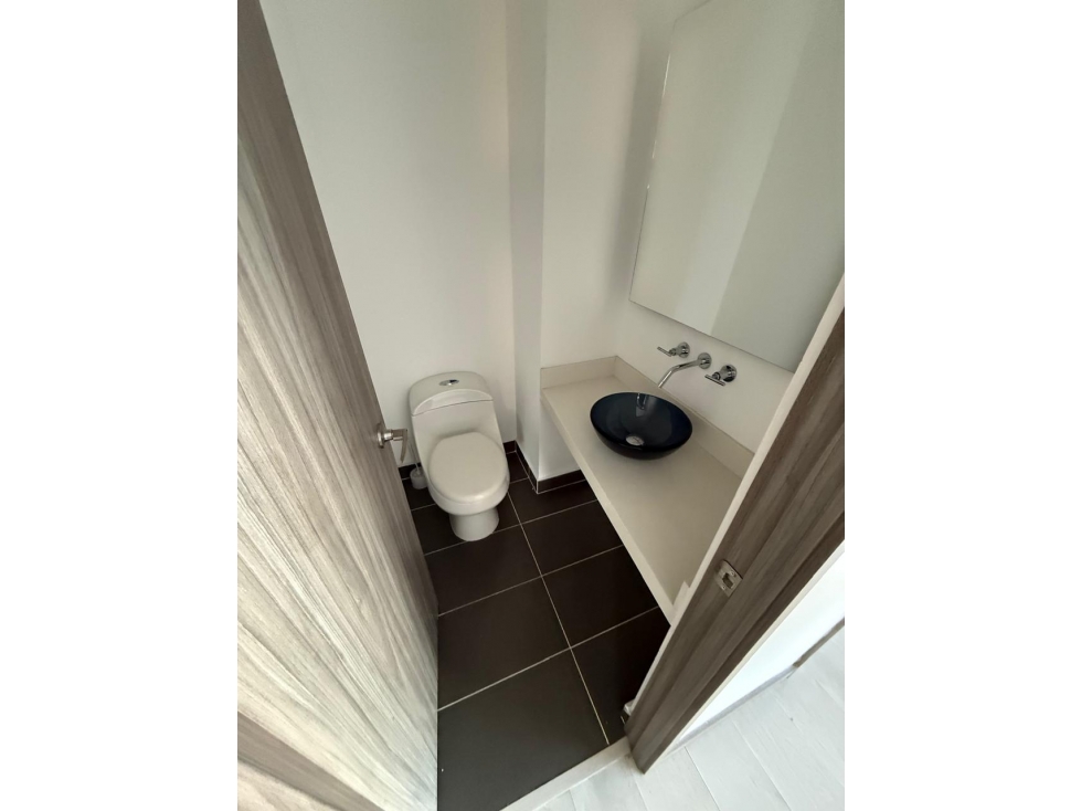 Apartamento en renta sector envigado loma de las brujas — foto 4