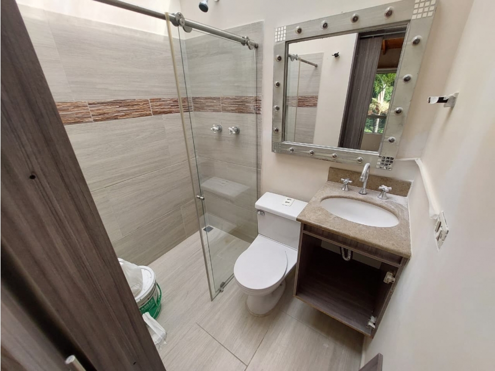EXCLUSIVA CASA EN ENVIGADO DE 250 m² EN VENTA Y ARRIENDO — foto 6