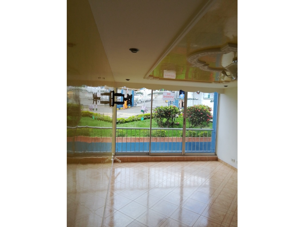 SE VENDE APARTAMENTO - 3