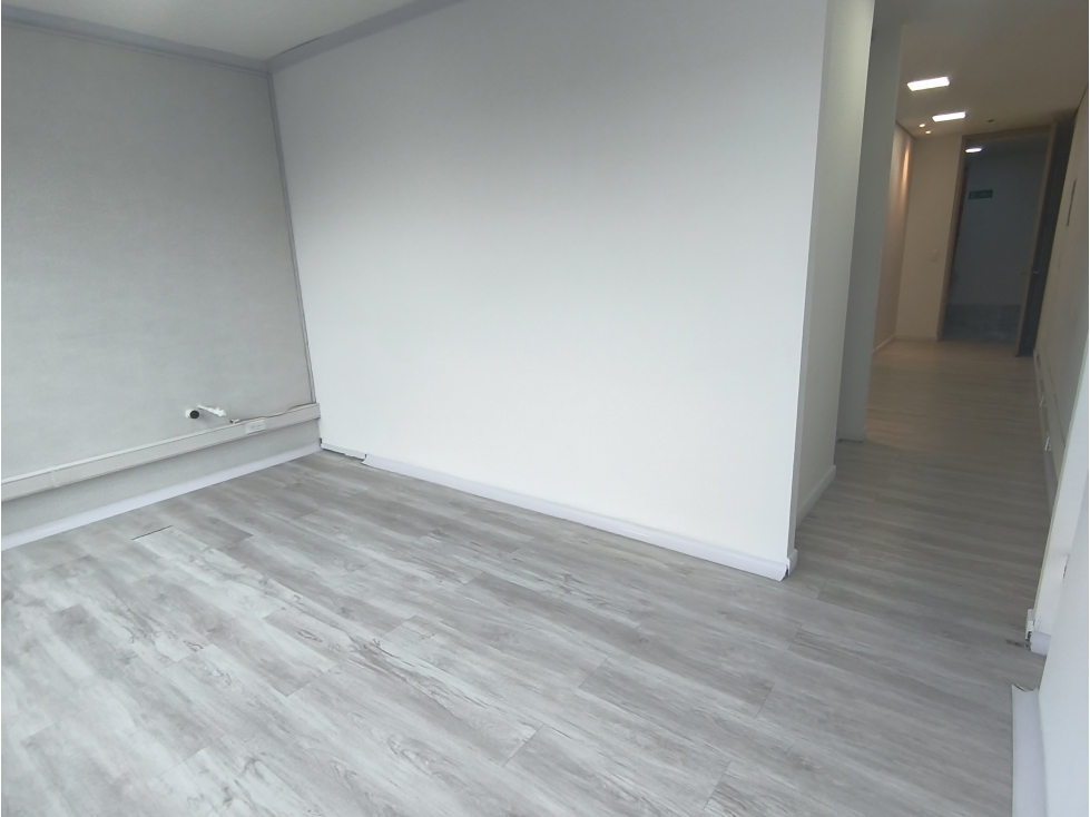 Venta de Oficina en cedritos - Piso 4 406 - Edificio Torre HHC — foto 6