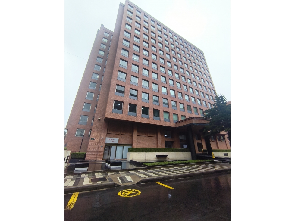 Arriendo Oficina Duplex en Chico Norte
