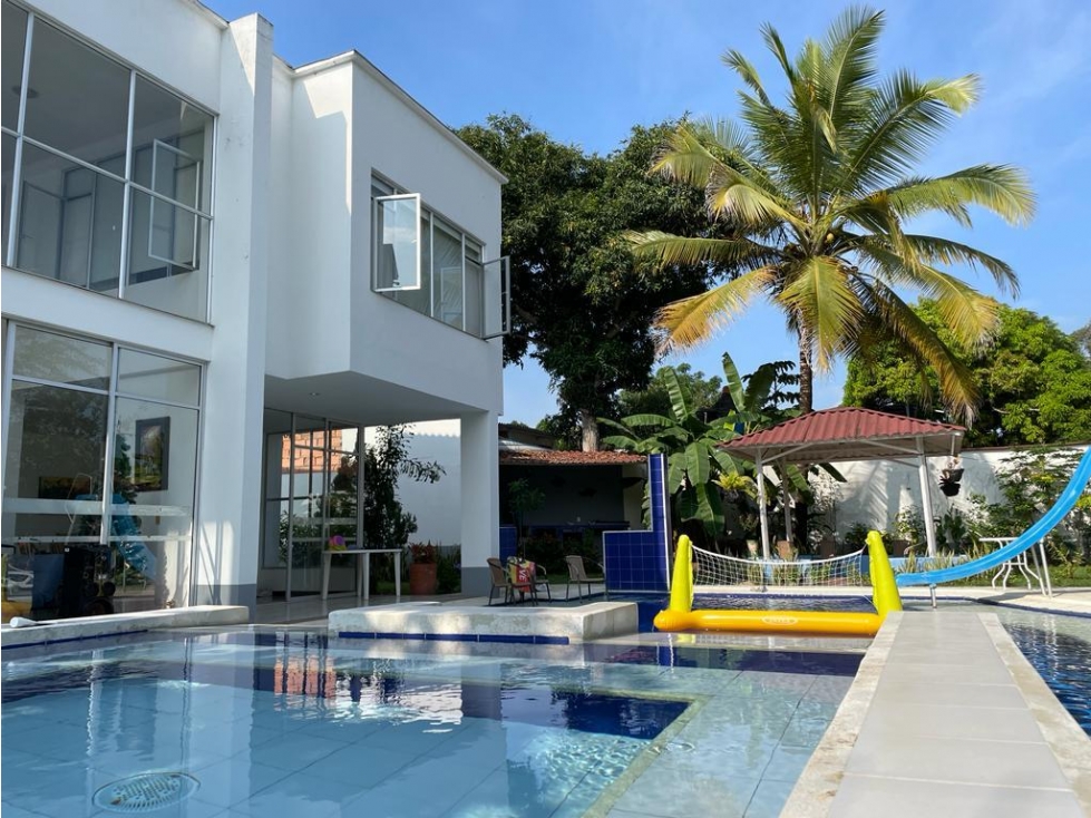 Villa en Venta en Carmen de Apicalá - 2
