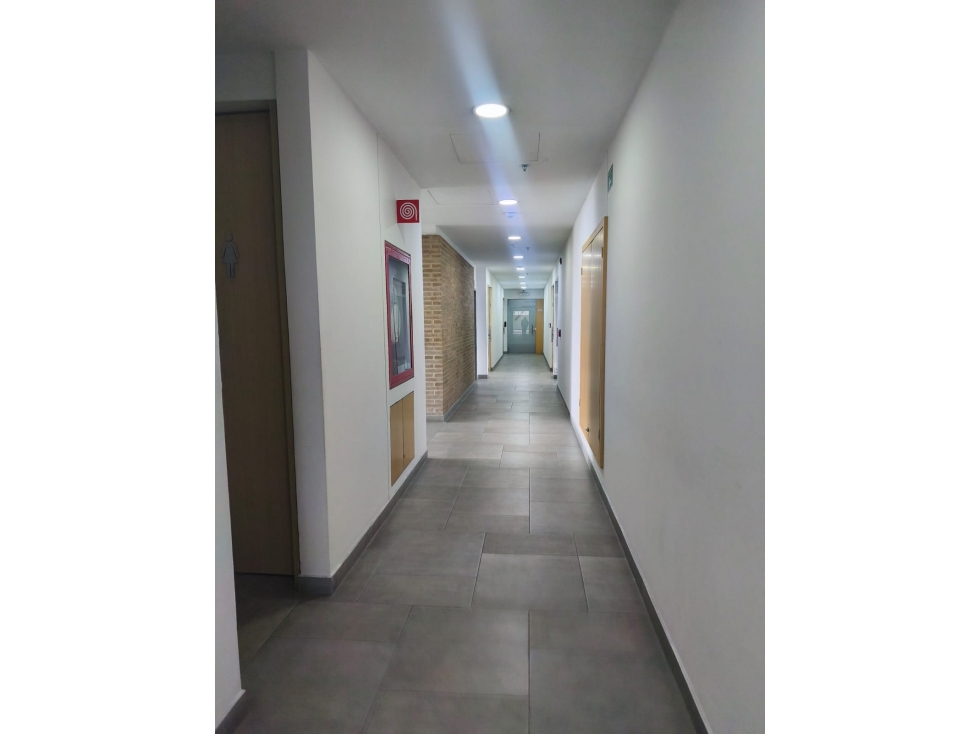 Oficina en Arriendo con terraza - Barrio Las Margaritas — foto 2