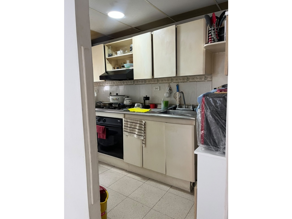 Apartamento en Venta para remodelar San Cristóbal Norte 3 Alcobas — foto 2