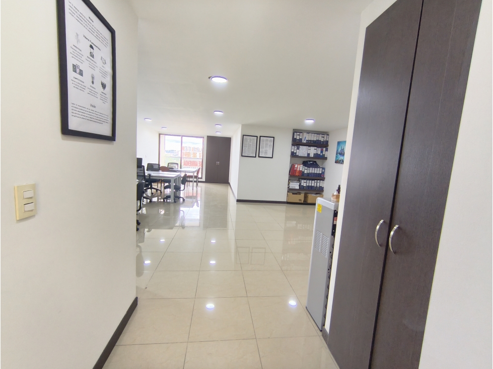 Oficina en Arriendo en el Barrio San Antonio Norte - 79 Mts — foto 6