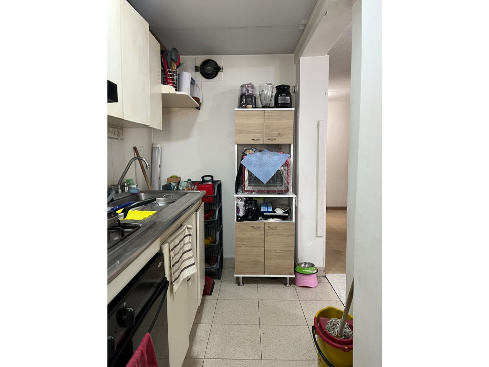 Apartamento en Venta para remodelar San Cristóbal Norte 3 Alcobas — foto 3