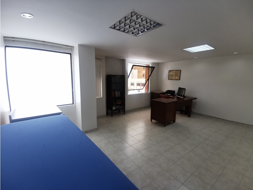 Oficina en VENTA o ARRIENDO en Antiguo Country — foto 4
