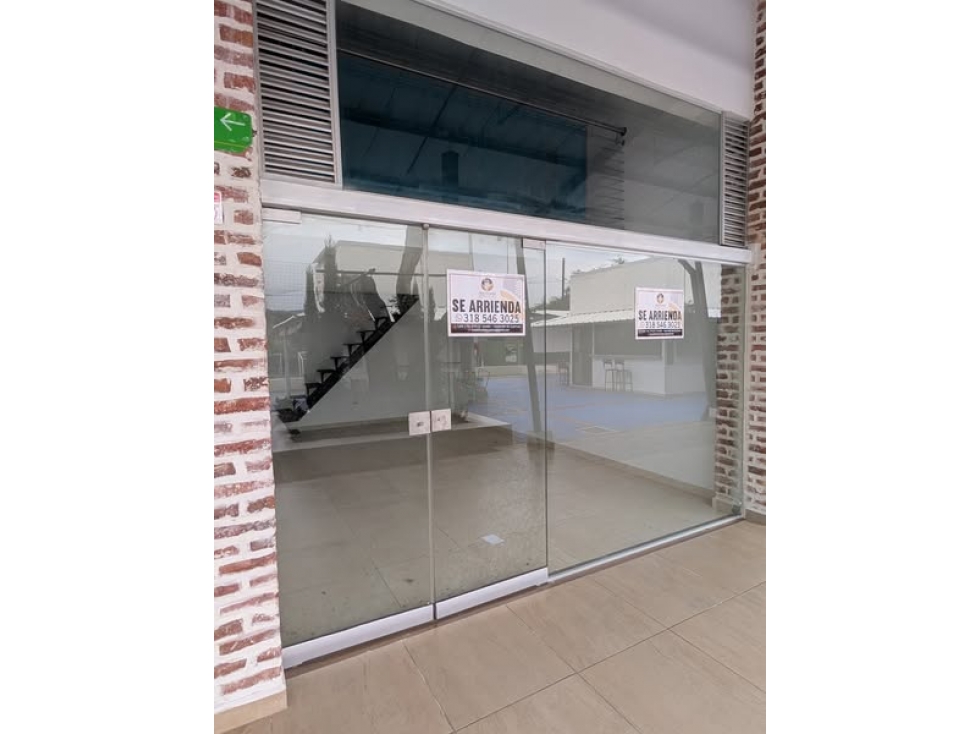 LOCAL COMERCIAL EN CENTRO COMERCIAL LLANO GRANDE - 118 - 1