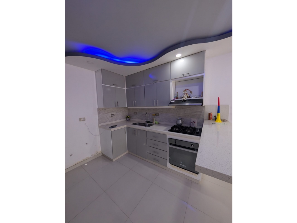 C22 SE VENDE CASA DE 3 PISOS BARRIO LA PRADERA - 2