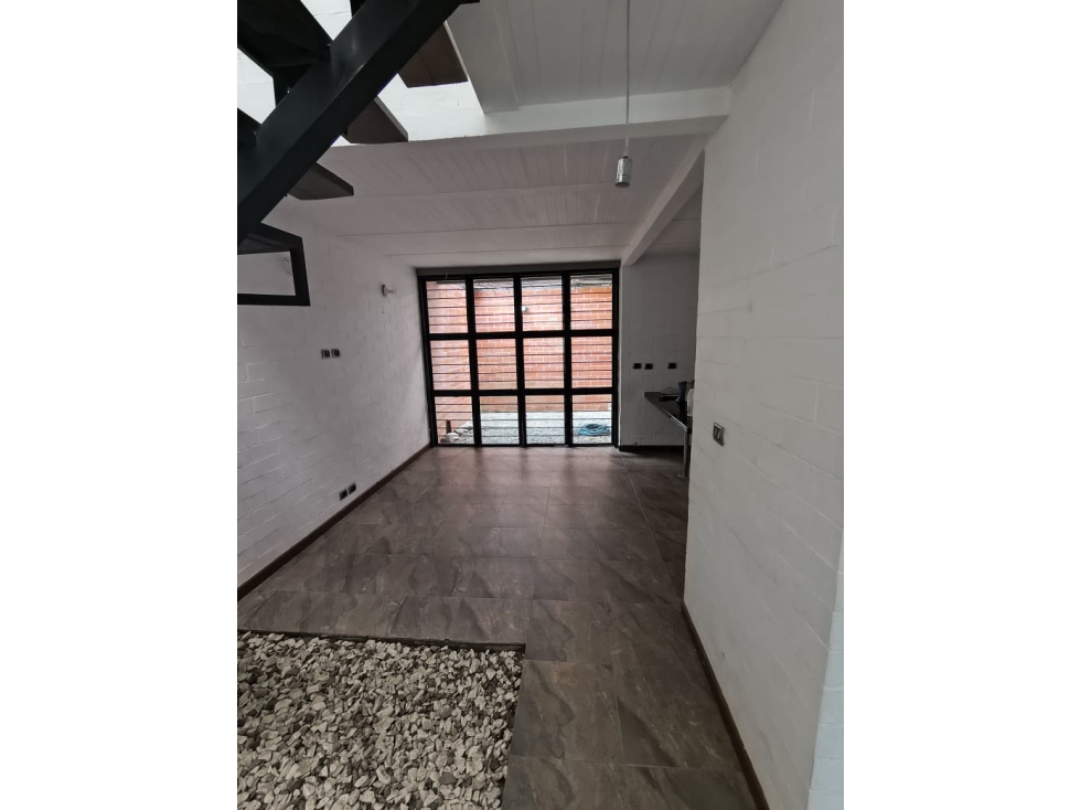 C166 VENTA DE CASA EN CARRERA 7, CORONA REAL - 3