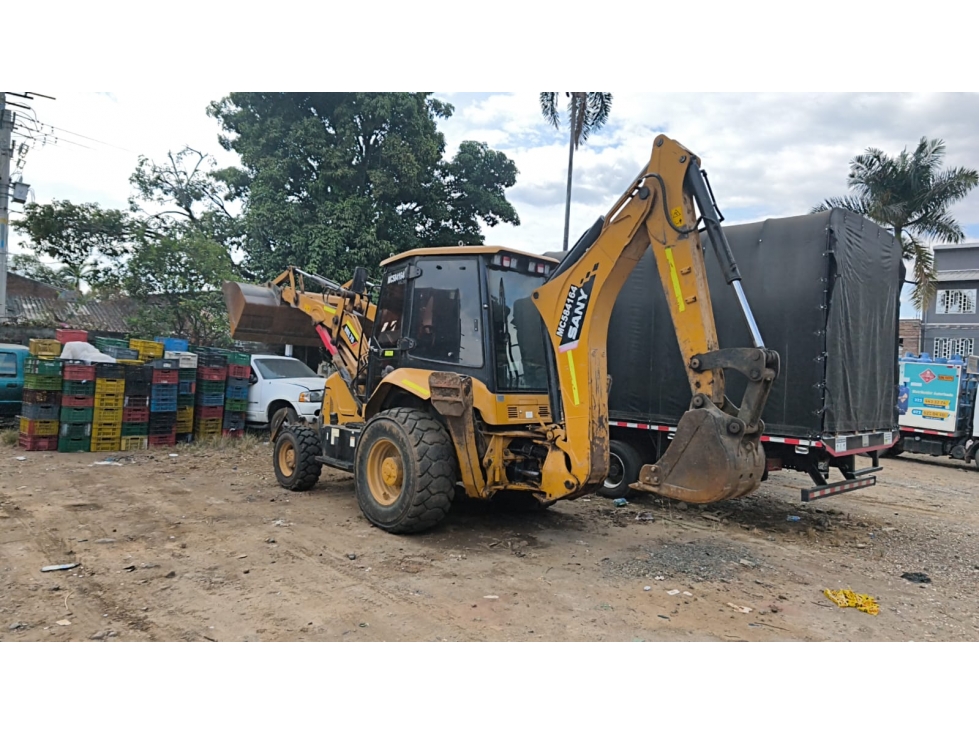SE VENDE SANY BHL75 MODELO 2022 C- 54