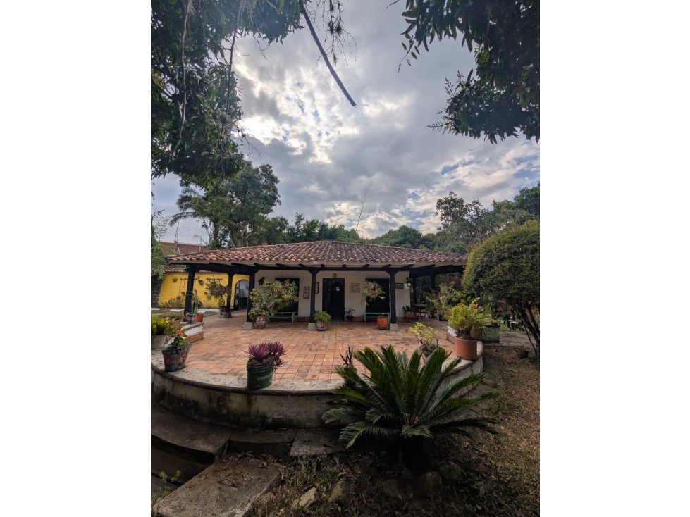 SE VENDE ESPECTACULAR FINCA EN CALOTO - 185 - 2
