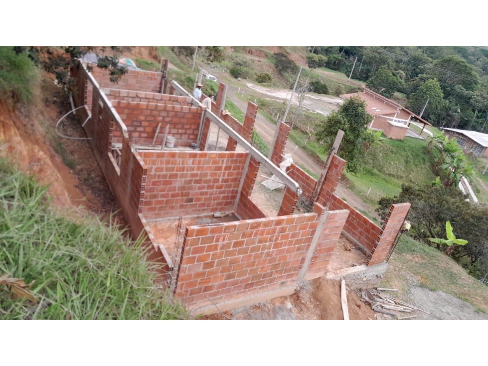 LOTE EN CONTRUCCION, CONDOMINIO MANANTIAL - 77 - 2