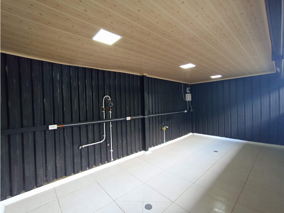LOCAL COMERCIAL LLANO GRANDE-10 - 2