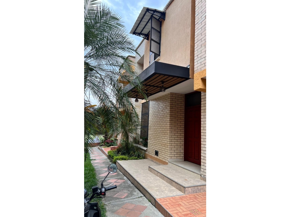 SE VENDE CASA EN EL CONDOMINIO PRIVILEGIO - 173