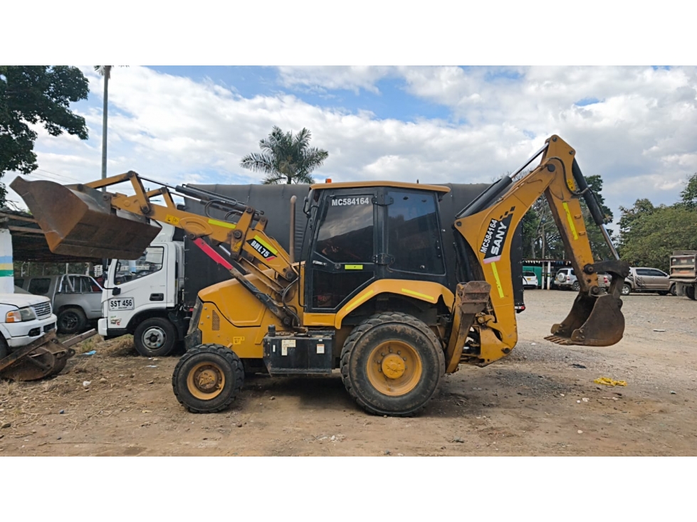 SE VENDE SANY BHL75 MODELO 2022 C- 54 — foto 2