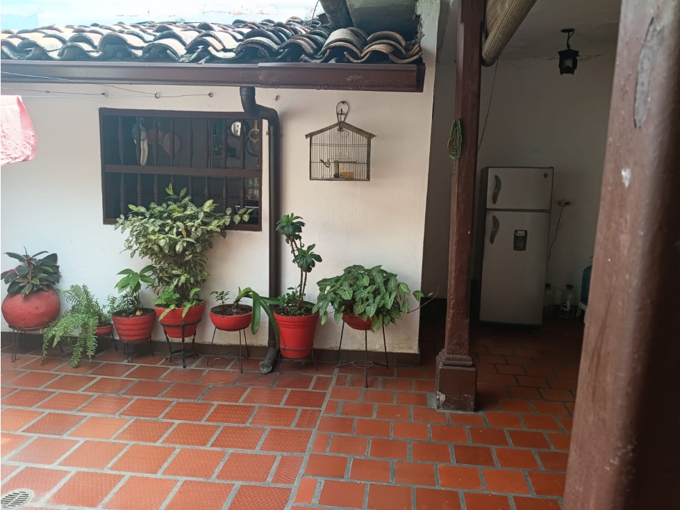 SE VENDE CASA CON LOCAL COMERCIAL EN EL CENTRO C- 45 — foto 2