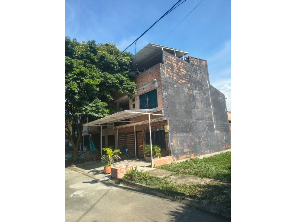 SE VENDE CASA BIFAMILIAR EN CONDOMINIO ANDALUCIA - 170 — foto 3