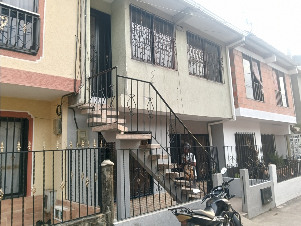 SE VENDE CASA DE DOS PISOS INDEPENDIENTES EN PROYECTO NISSA - 159
