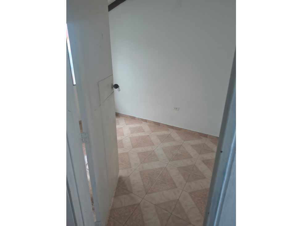 SE VENDE CASA DE 2 PISOS EN EL DORADO 2 - 179 — foto 4