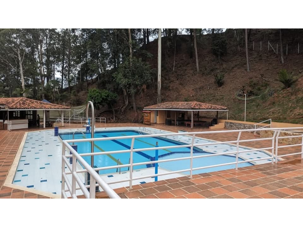 LOTE EN CONDOMINIO MANANTIAL - 17 - 4