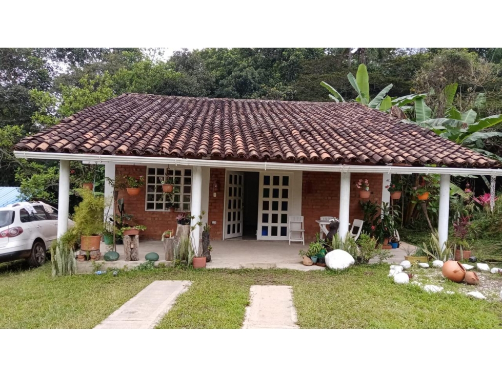 CASA EN CONDOMINIO MANANTIAL - 1