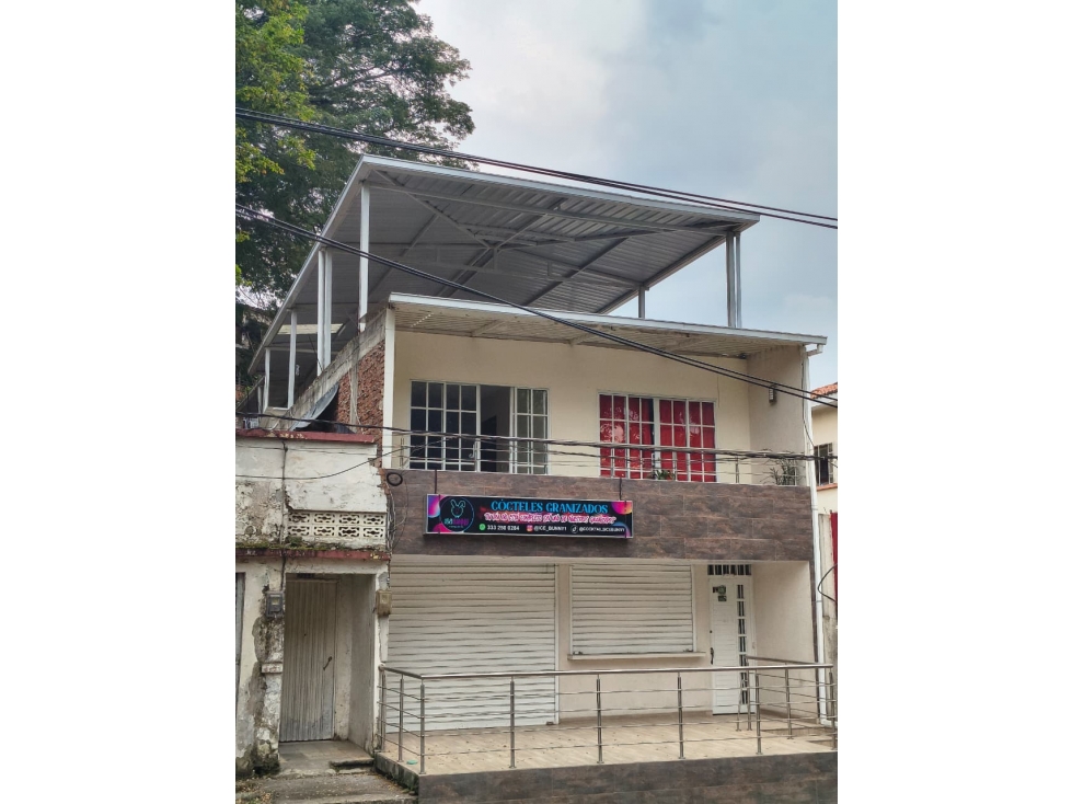 PROPIEDAD COMERCIAL EN EL CENTRO - 6 — foto 4