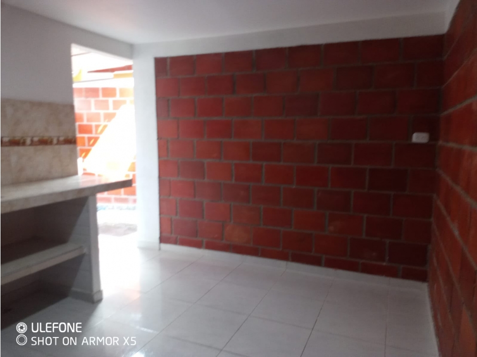 VENTA CASA DE 2 PISOS EN BARRIO CORONA 1 - 26 — foto 4