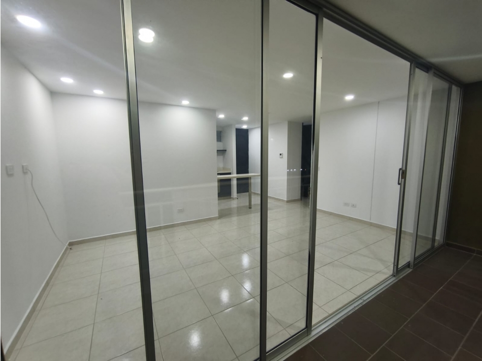 SE VENDE APARTAMENTO EN EDIFICIO BRISAS DE SANTA CLARA - 177 — foto 5