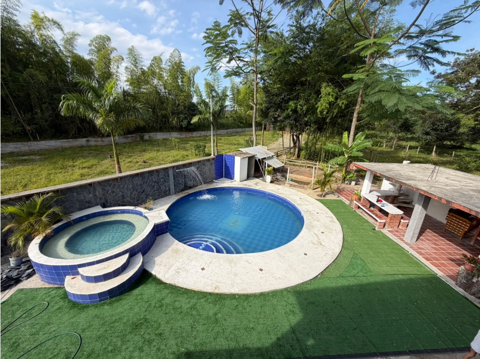 SE VENDE CASA FINCA EN EL CONDOMINIO VILLA GUADALUPE - 175