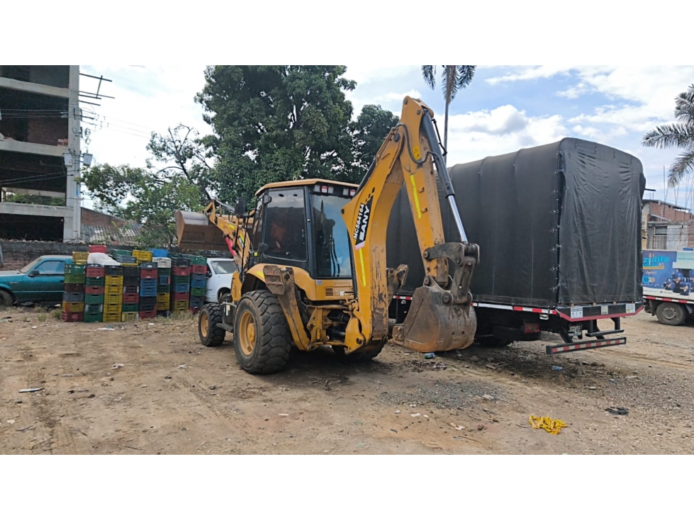 SE VENDE SANY BHL75 MODELO 2022 C- 54 — foto 4