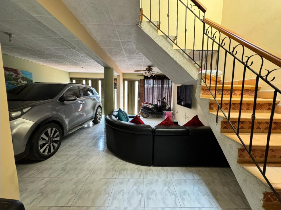 CASA UNIFAMILIAR EN CIUDAD MODELO - 63 - 5