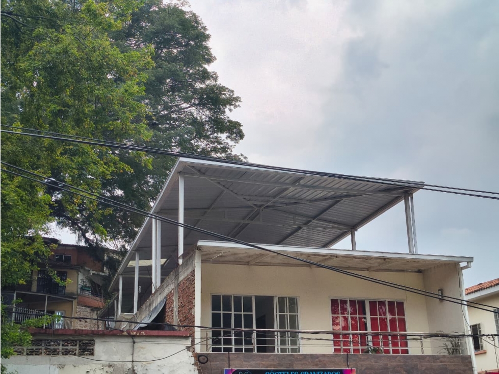 PROPIEDAD COMERCIAL EN EL CENTRO - 6 — foto 5