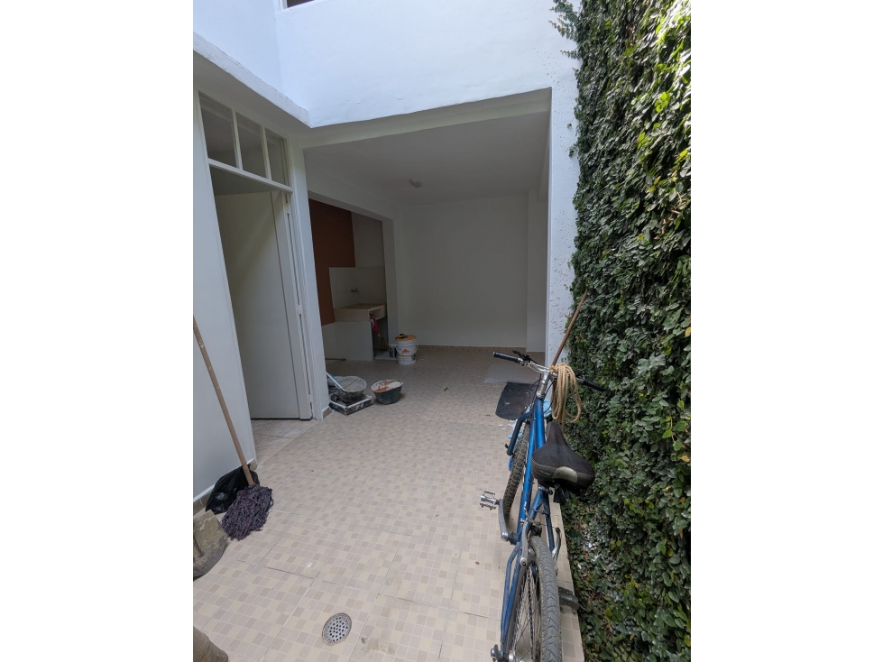 CASA EN EL BARRIO CHICAO - 86 — foto 3