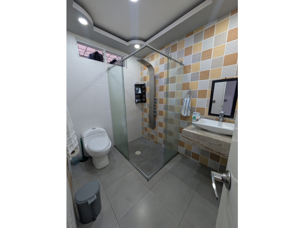 C22 SE VENDE CASA DE 3 PISOS BARRIO LA PRADERA - 5