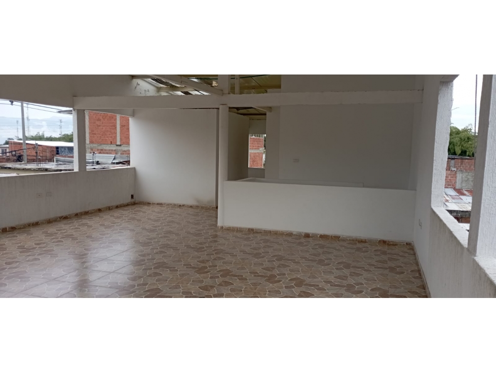 C164 SE VENDE CASA DE 3 PISOS BIFAMILIAR - 6