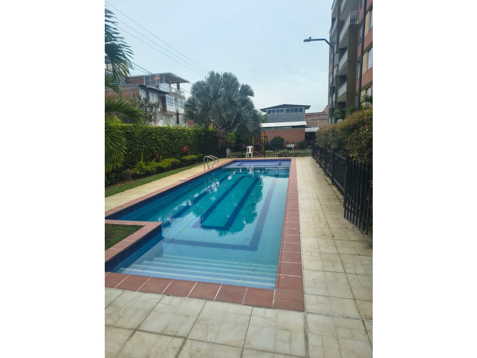 SE VENDE APARTAMENTO EN EDIFICIO BRISAS DE SANTA CLARA - 177 — foto 2