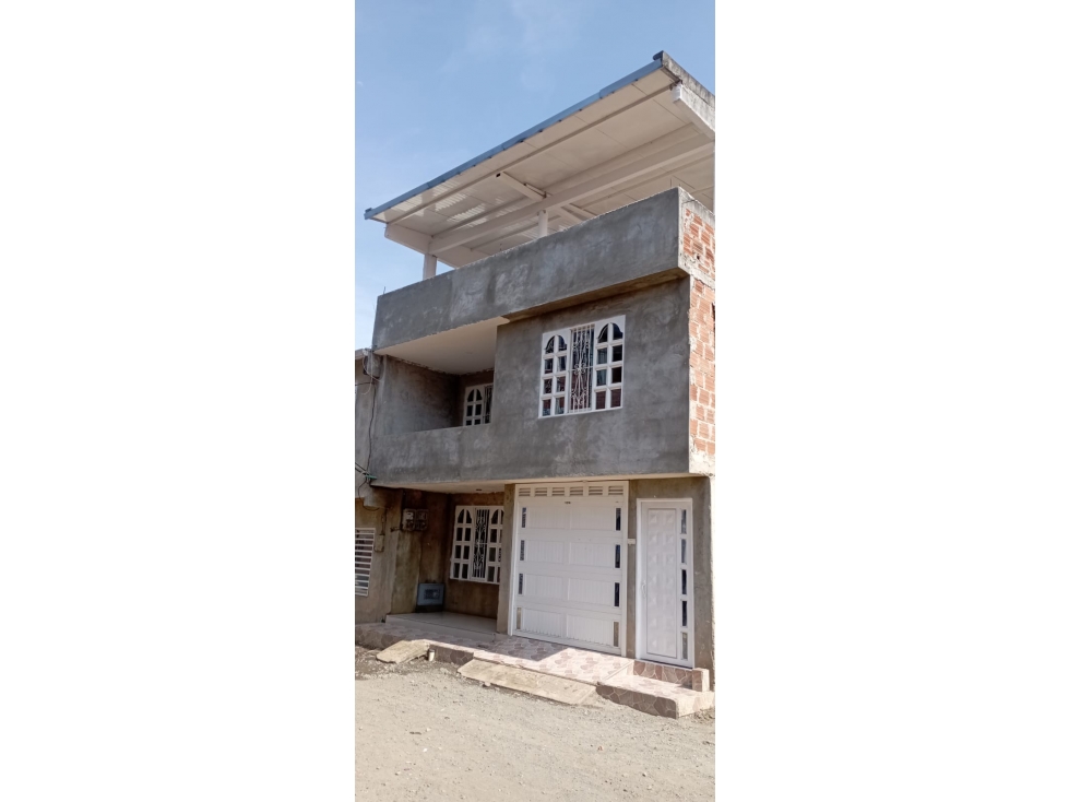 C164 SE VENDE CASA DE 3 PISOS BIFAMILIAR - 2