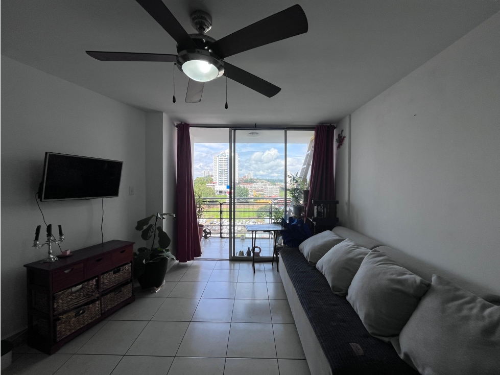 Apartamento Ganga de 2 estacionamientos! céntrico $136,000