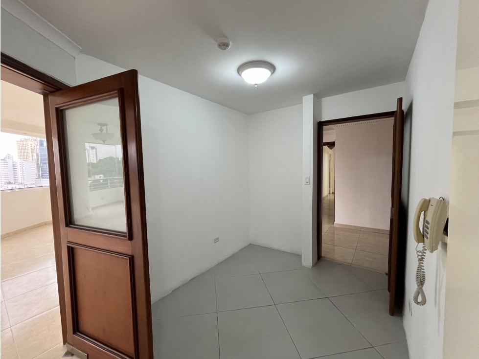 Apartamento en Calle Uruguay, a pasos de Av. Balboa | $265,000 — foto 6