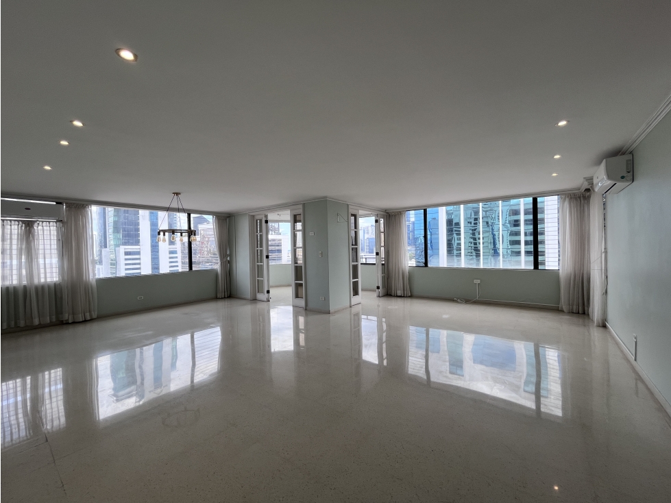 Venta de Apart Familiar en Obarrio, $310,000 Negociable 236 m² — foto 4