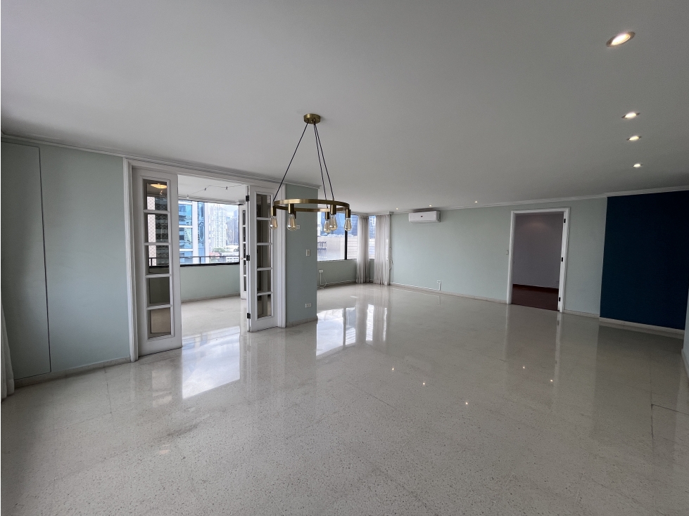 Venta de Apart Familiar en Obarrio, $310,000 Negociable 236 m² — foto 3