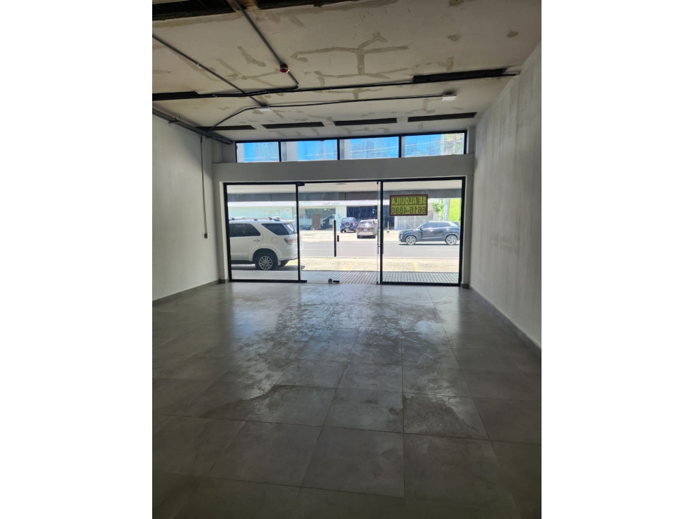 Local de 135 m² en alquiler Plaza en La Cresta