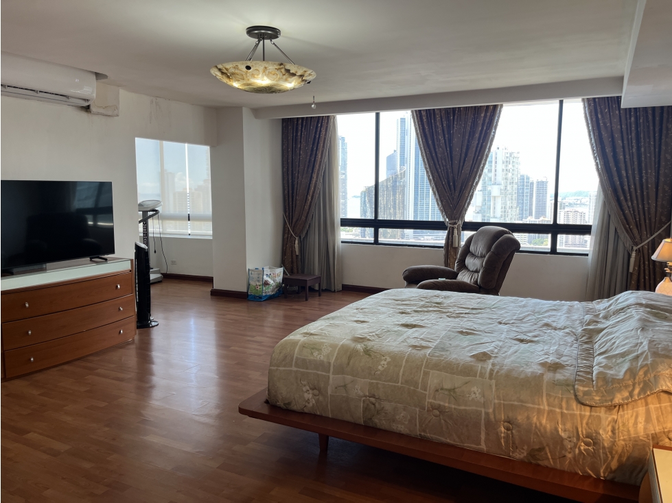 Penthouse en Obarrio | 420 m² y 4 recámaras | $480,000 — foto 4