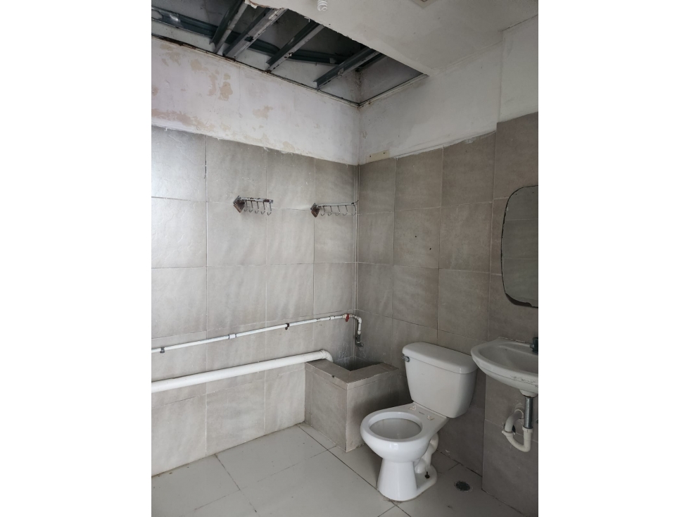 Local Comercial Condado del rey 100 m2 — foto 3